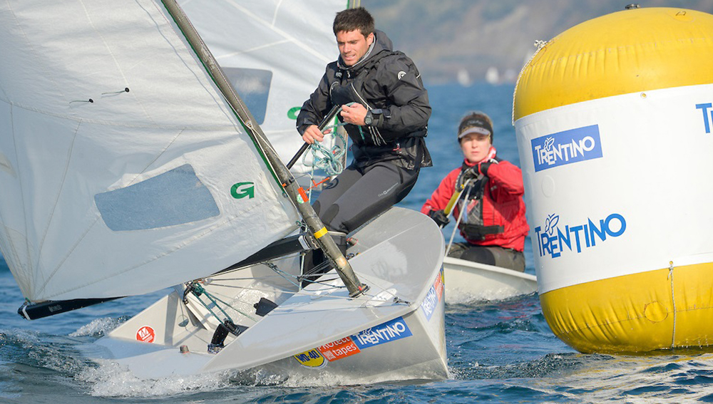 Sergi Pérez y Nina Mir, los únicos regatistas españoles que participan en la 18ª Torbole Europe Meeting en Garda (Italia)