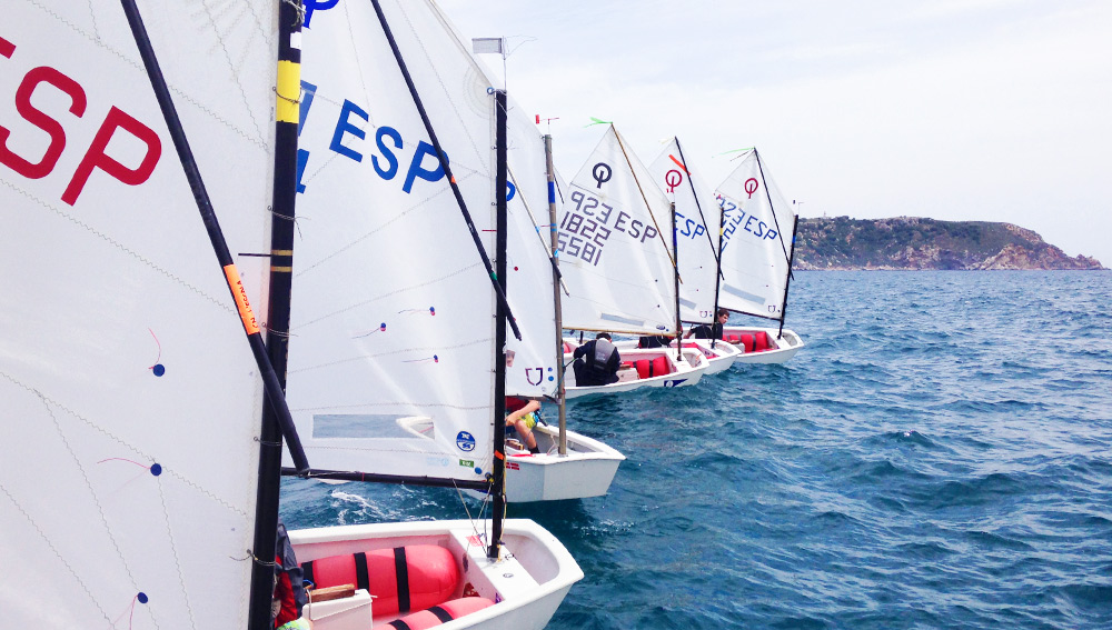 03-Regata-Estartit---Classe-Optimist