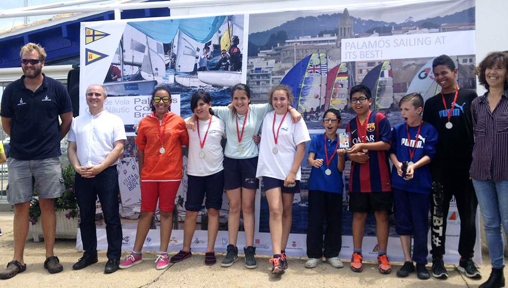 La Escuela Portitxol del Estartit se lleva el 1er premio en la VIII Regata Interescoles