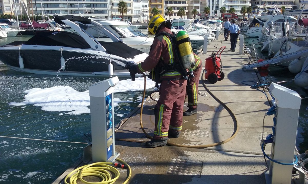 Simulacre d’incendi en embarcació