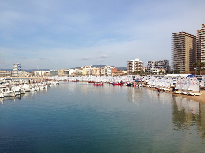 dia 18 barcos platja