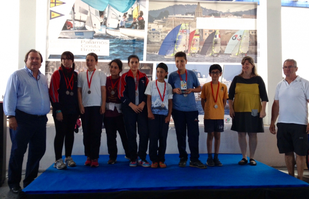 La Escuela Portitxol del Estartit se lleva el 3er premio en la IX Regata Interescoles