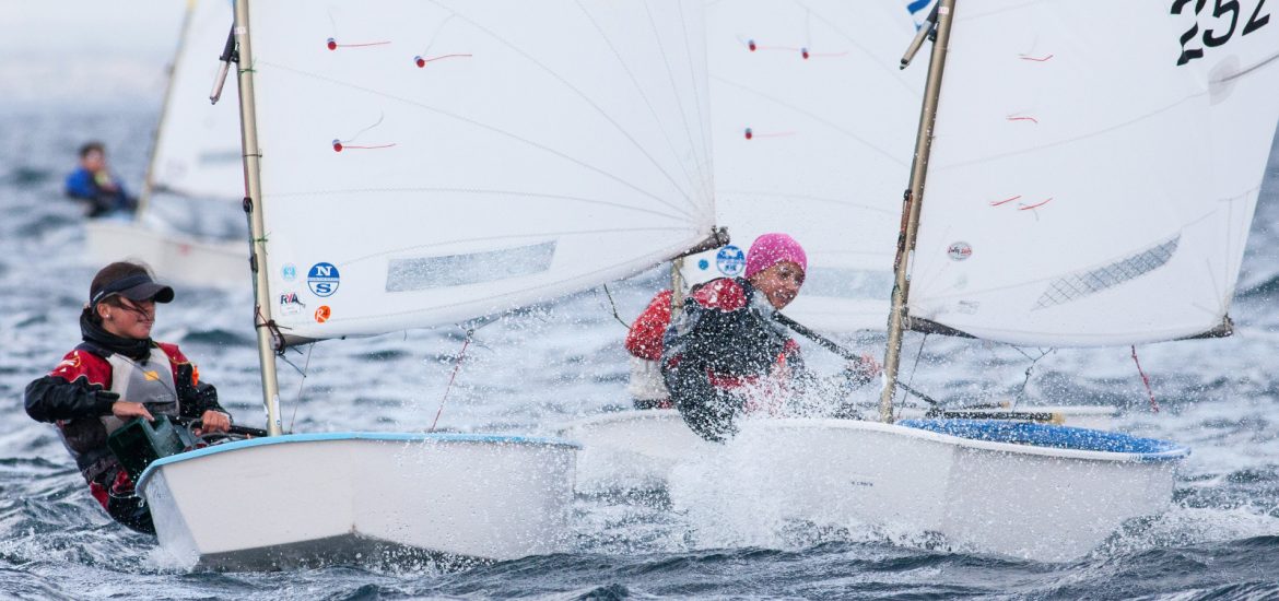 Unas duras condiciones marcan la I Regata Tierras de Mestral