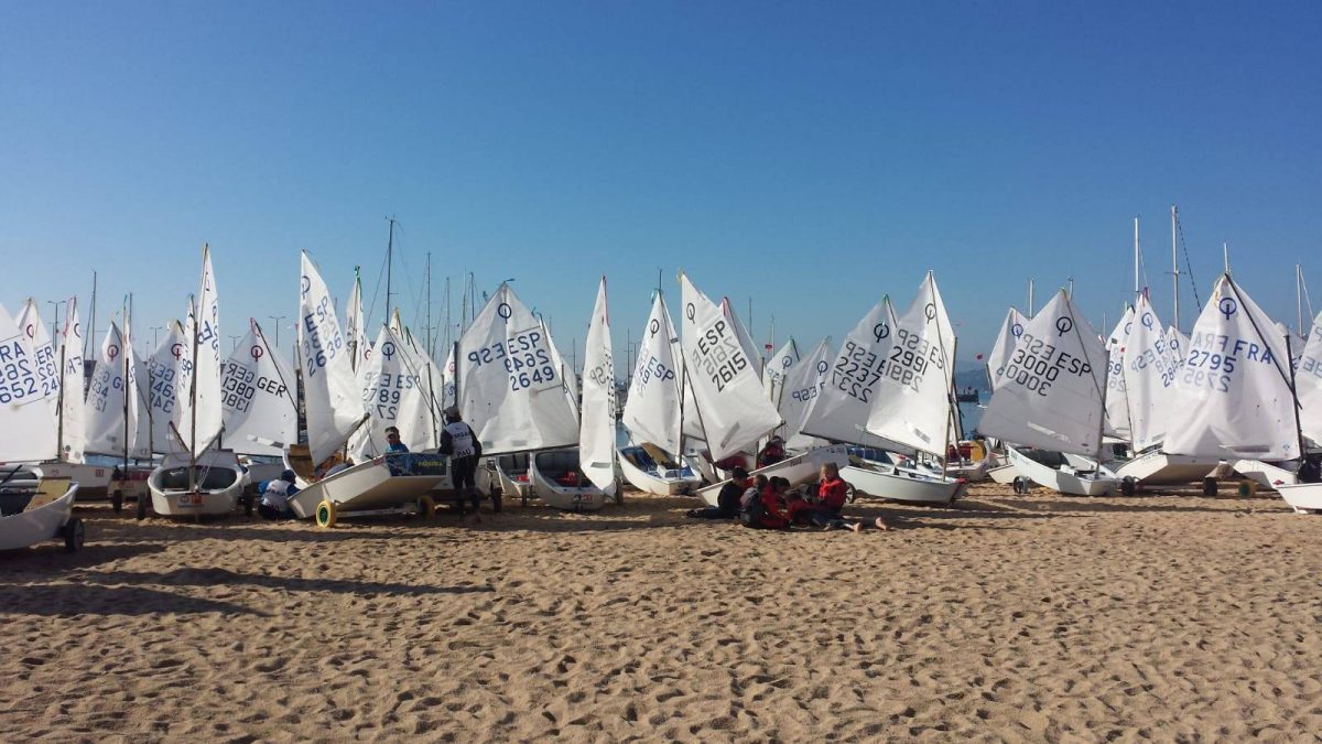 Joan Pla disputa la prestigiosa International Palamós Optimist Trophy